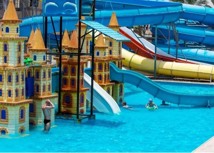 Апарт-отель Mirage Bay Aquapark Lilyland Suites *