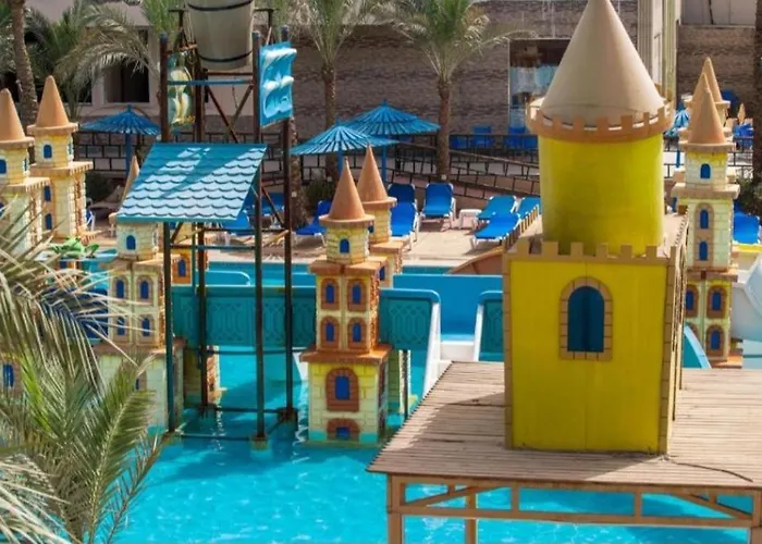 Апарт-отель Mirage Bay Aquapark Lilyland Suites