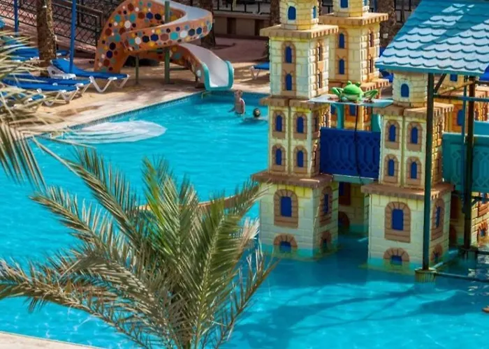 Mirage Bay Aquapark Lilyland Suites * Хургада