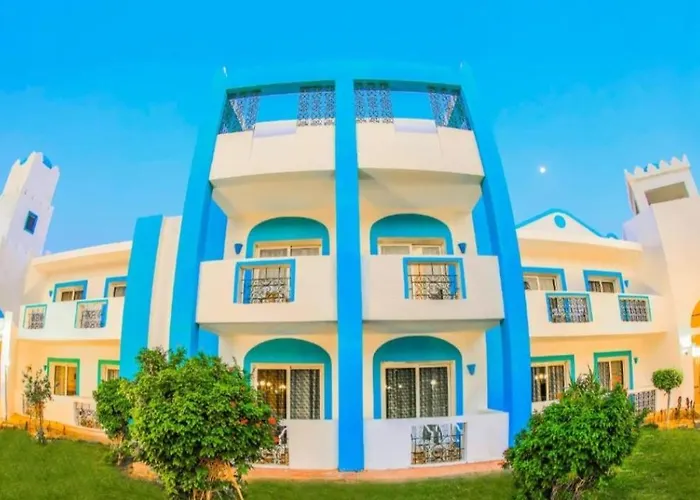 Mirage Bay Aquapark Lilyland Suites Апарт-отель *